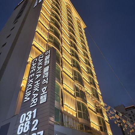 Ekklim Classic Hotel Pyeongtaek Esterno foto